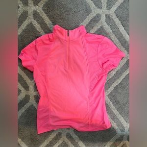 Women’s Tail golf shirt size small